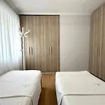 Apartment Sandri Himare