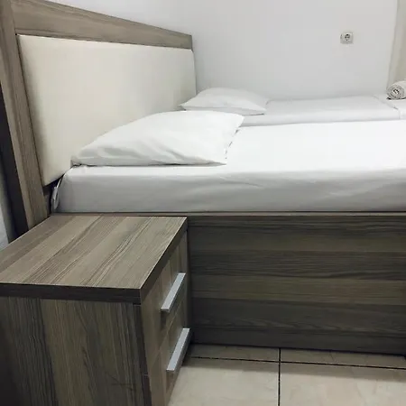 Sandri * Himarë